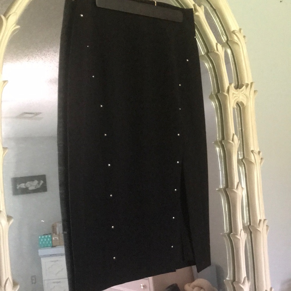 White House Black Market Pencil Skirt in size 0